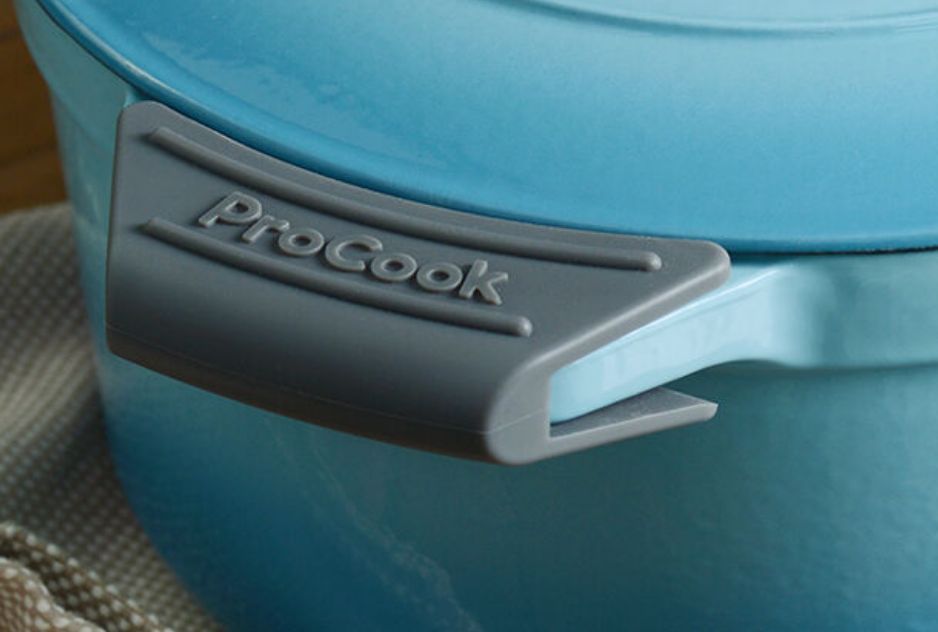 Cast Iron Pans, Casserole Dishes and Skillets ProCook